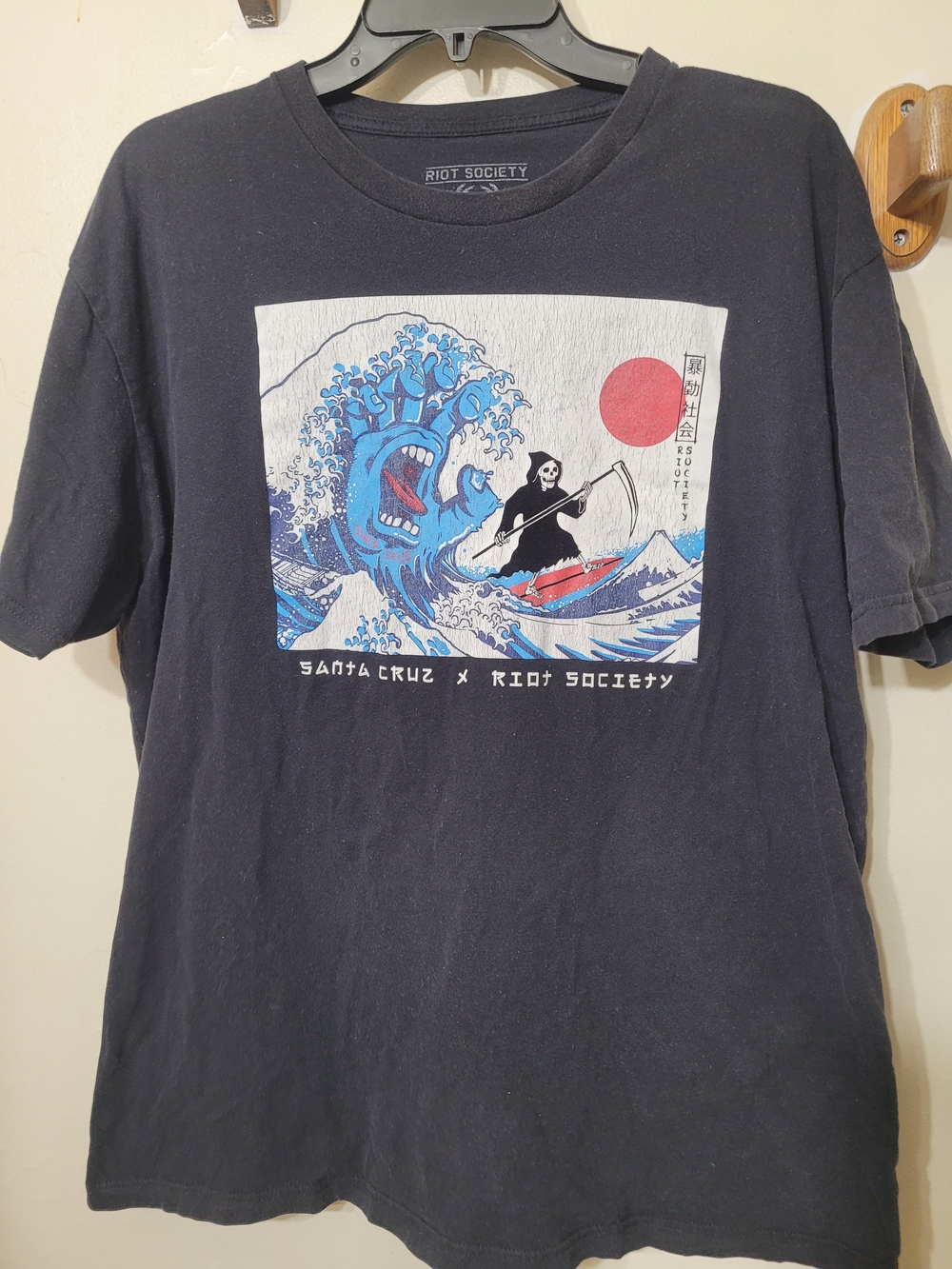 Riot Society XL Men’sGrim Reaper death wave Surfing (B)